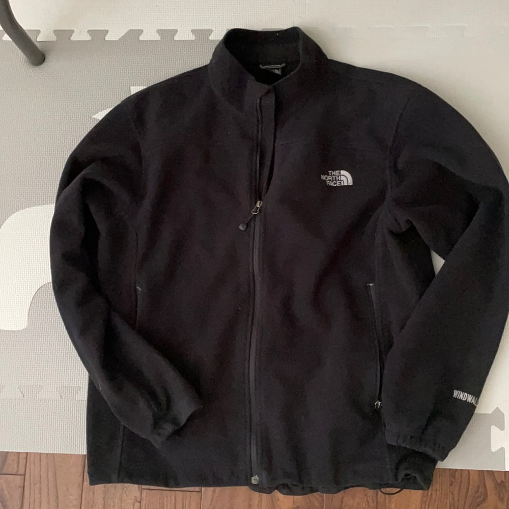 Men’s North Face jacket. Size L. Used.